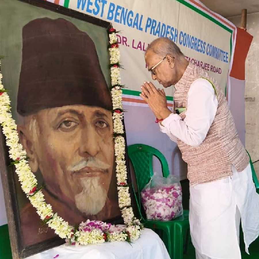 Congress targets BJP, on Maulana Abul Kalam Azad's birthday