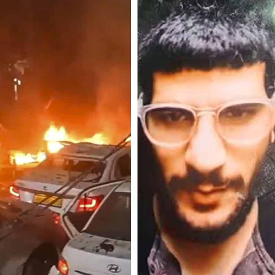 Red Fort explosion suspect Umar Nabi kept all five mobile phones switched off, tried to destroy proof, family claims he was quiet and studious dgtl