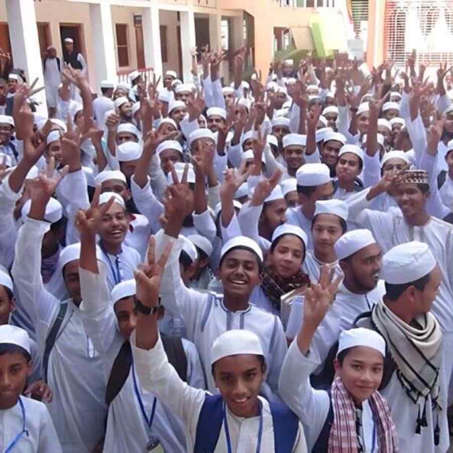 প্রথম দশে কারা?