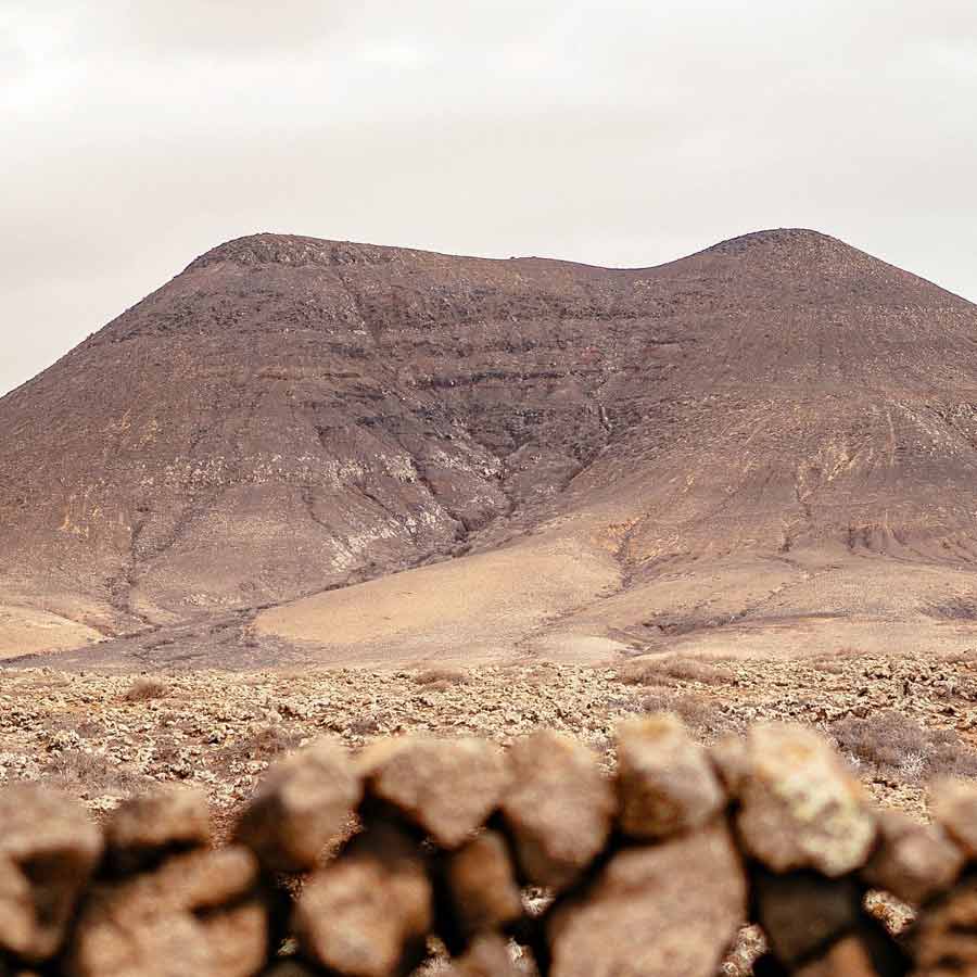 All need to know about Tindaya Mountain, one of the mysterious mountain of the world