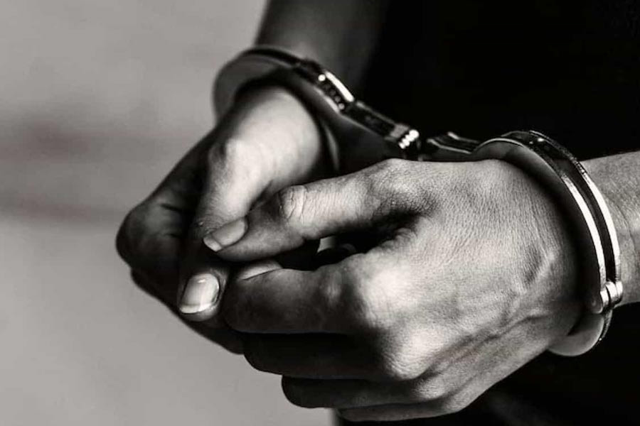  Pakistani spy agency ISI trying to steal defence technology, bust by Russia