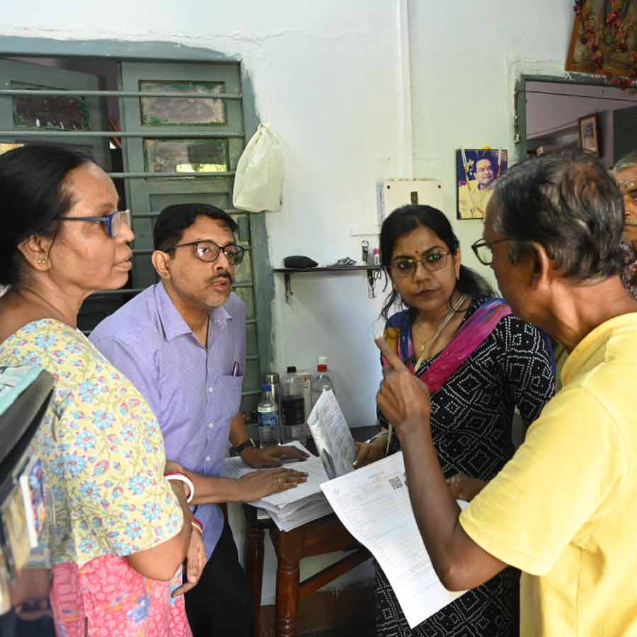 CEO office will have a meeting with EROs on enumeration form distribution dgtl