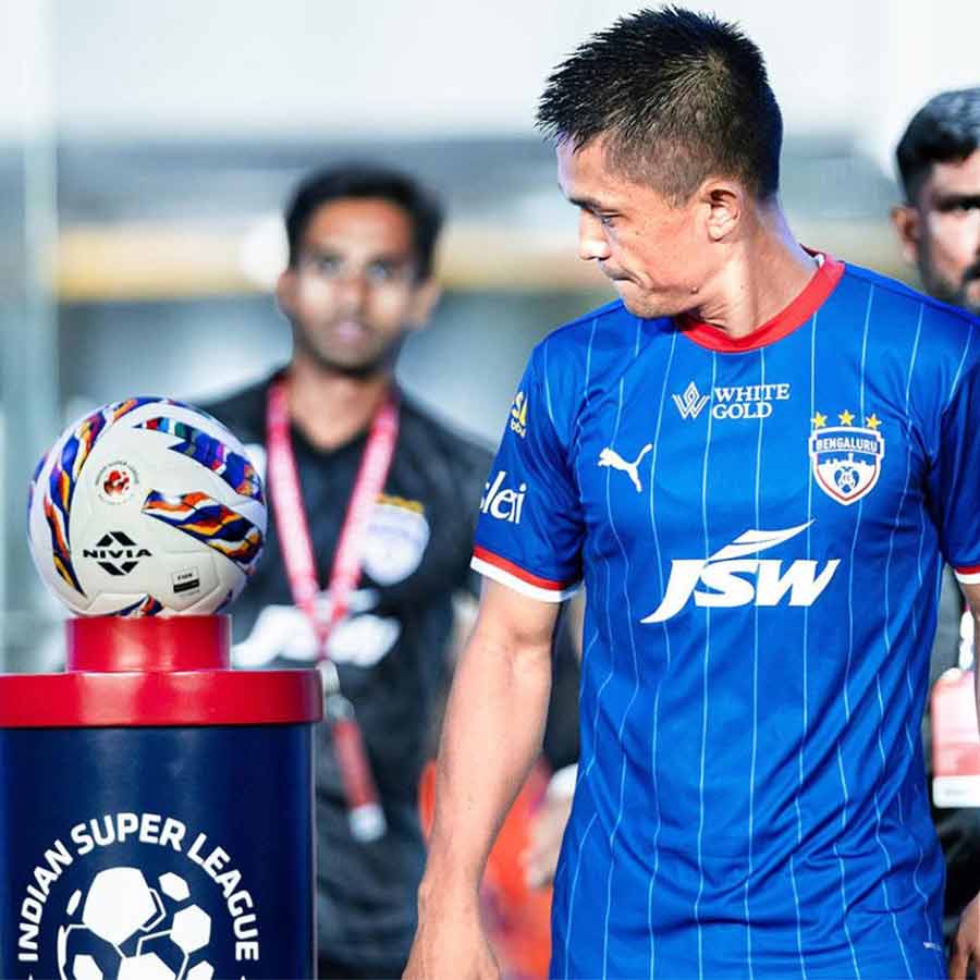 summary of the meeting of the captains and chief executive officers (CEOs) of ISL clubs is zero