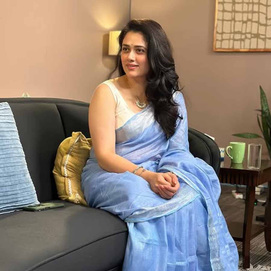 All need to know about Marathi actress Girija Oak, whose pictures make her viral recently