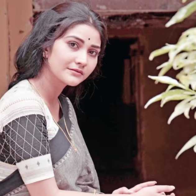 Bengali serial actress Kaushambi Chakraborty is upset as actress lost her grandmother dgtl