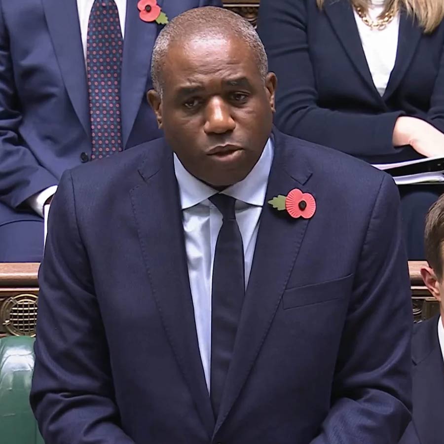 UK PM Keir Starmer government admits more than 250 notorious prisoners were released mistakenly from jail 