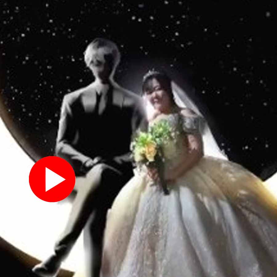 Video Of Japanese Woman Getting Married AI Character Developed On ChatGPT After Her 3-Year Relationship Failed dgtl