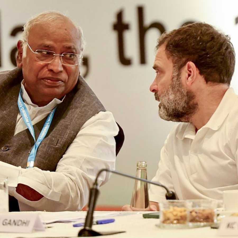 After poll defeat in Bihar Rahul Gandhi meets Congress President Mallikarjun Kharge