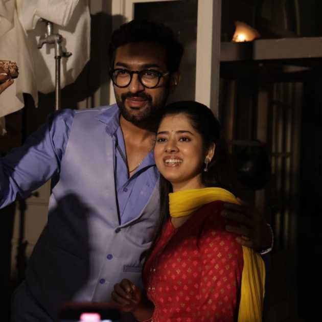 What is the condition of Chirodini Tumi Je Amar Shooting set dgtl