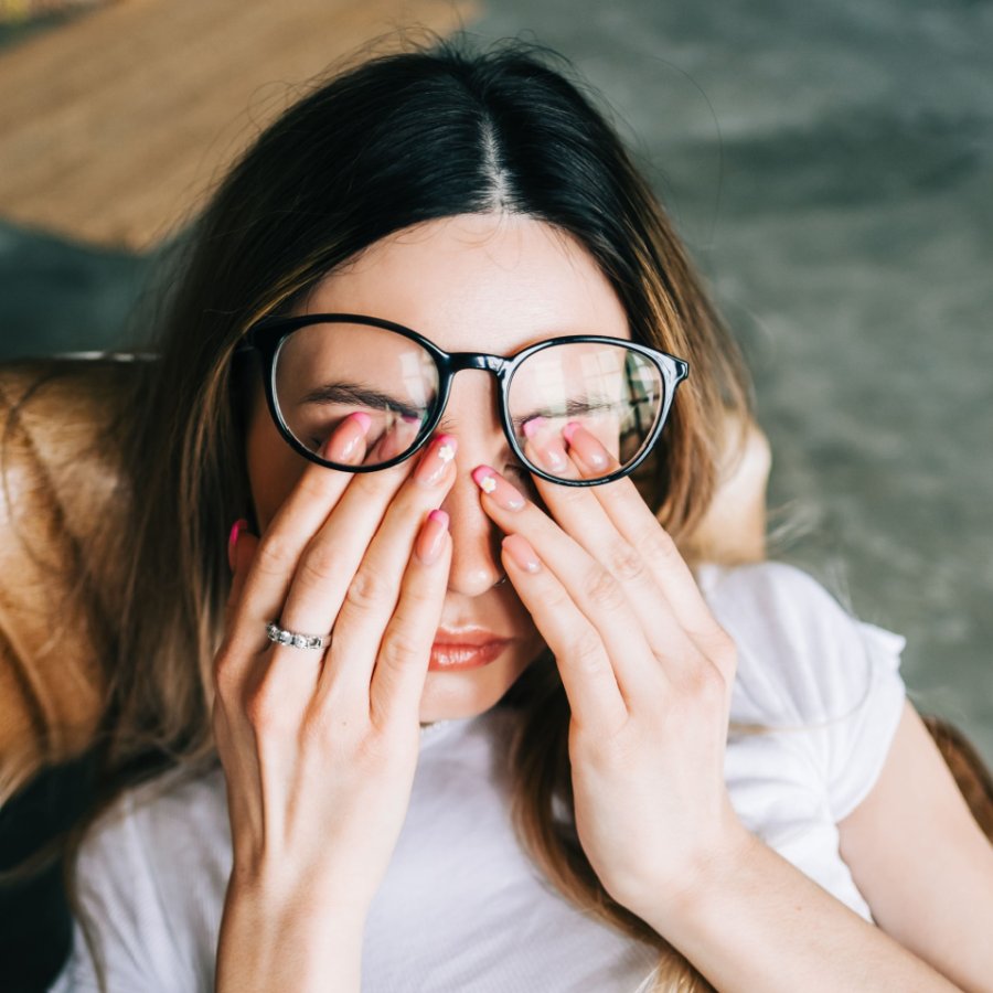 What happens to your cornea when you rub your eyes aggressively dgtl