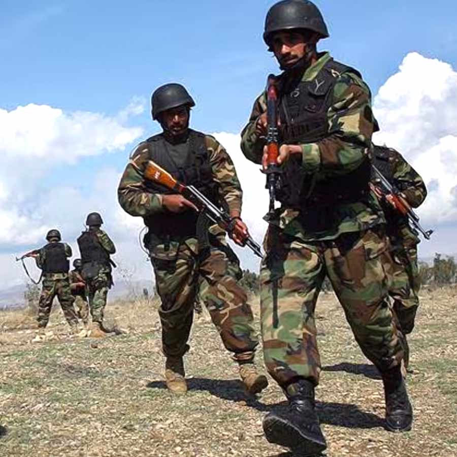 Tenfold rise in arrest of Afghans across Pakistan this year dgtl