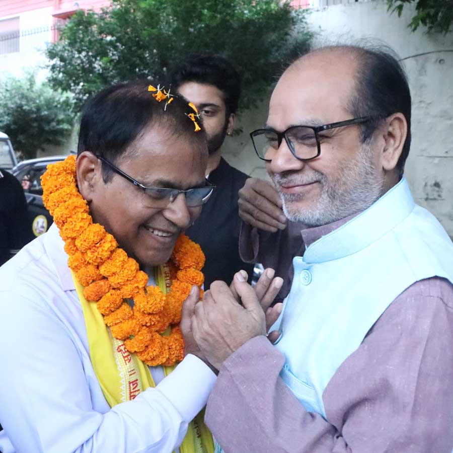 All need to know KC Sinha, one of the most educated candidate of Bihar Election but loses Kumhrar Seat