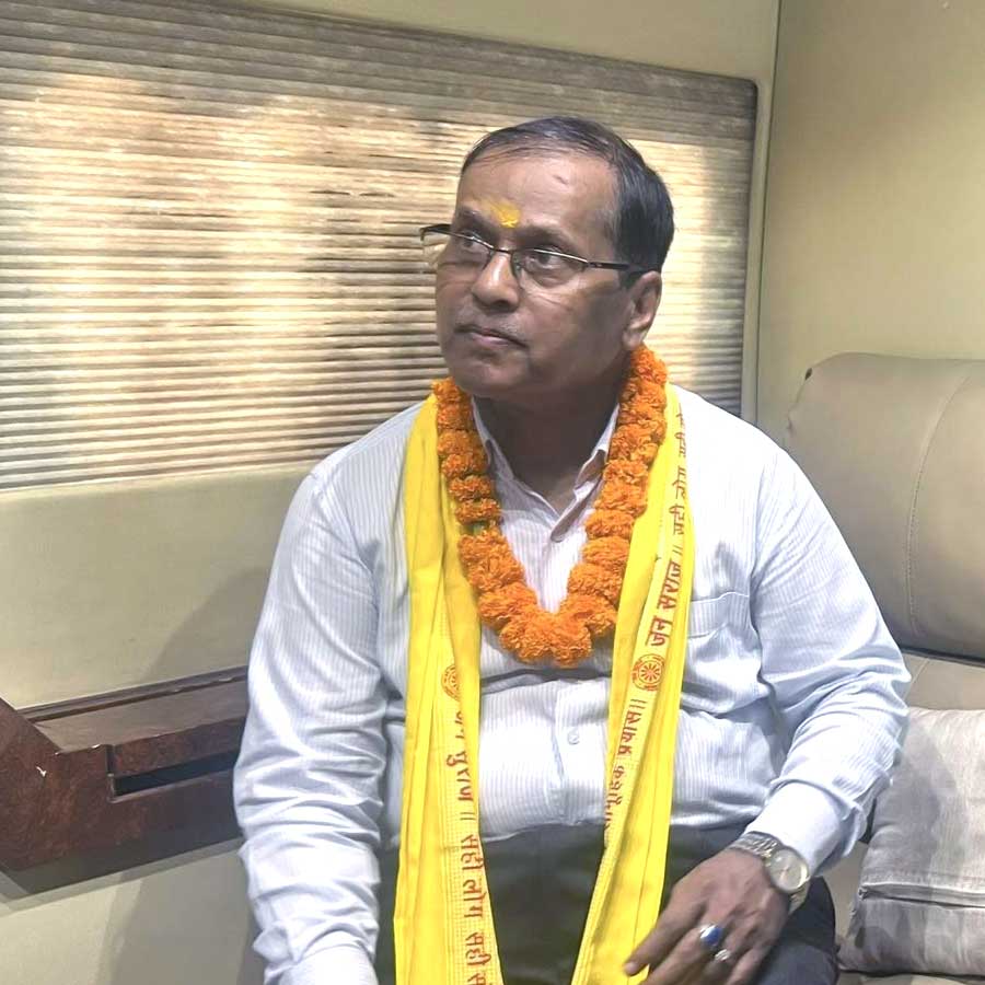 All need to know KC Sinha, one of the most educated candidate of Bihar Election but loses Kumhrar Seat