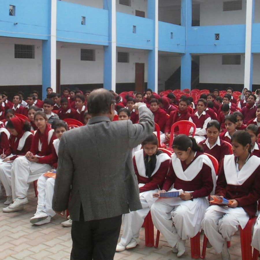 All need to know KC Sinha, one of the most educated candidate of Bihar Election but loses Kumhrar Seat