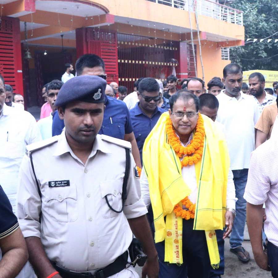 All need to know KC Sinha, one of the most educated candidate of Bihar Election but loses Kumhrar Seat