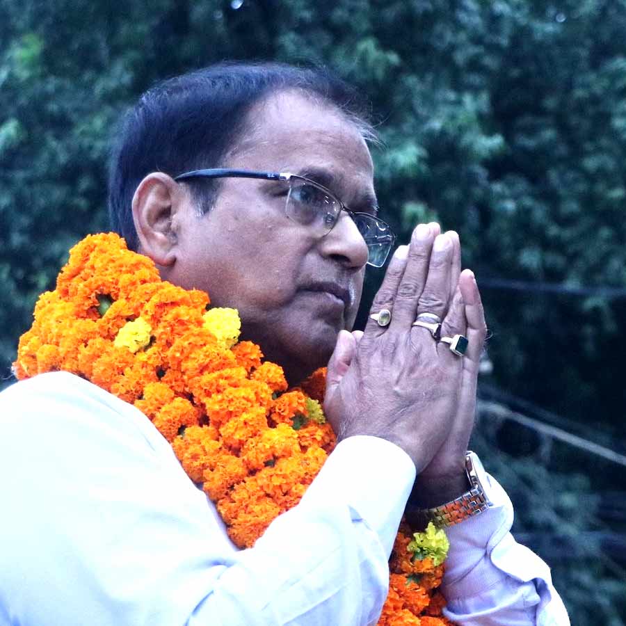 All need to know KC Sinha, one of the most educated candidate of Bihar Election but loses Kumhrar Seat