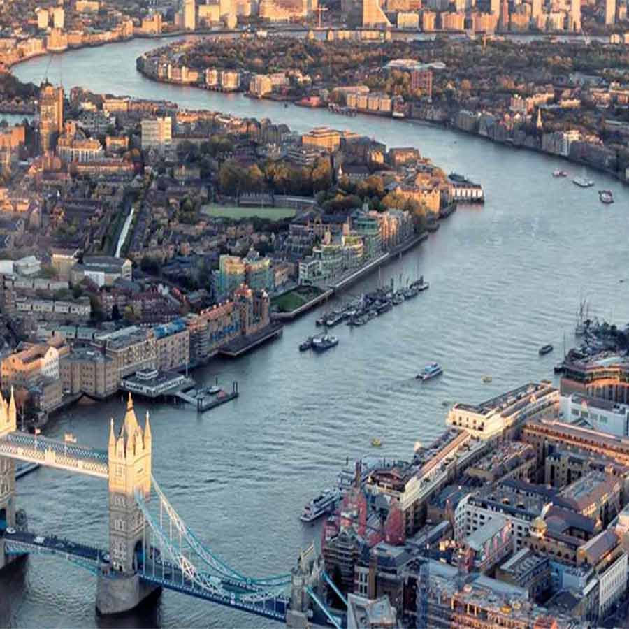 A young man has become embroiled in controversy after washing his feet in the Thames
