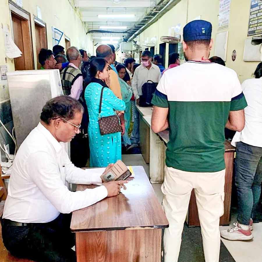 Barrackpore court is struggling due to lack of infrastructure and judges