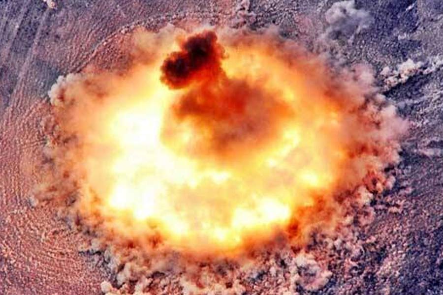 Most powerful vacuum bomb