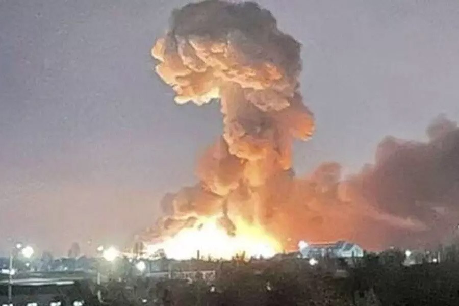 Most powerful vacuum bomb