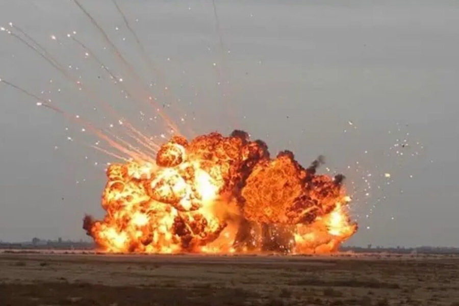 Most powerful vacuum bomb