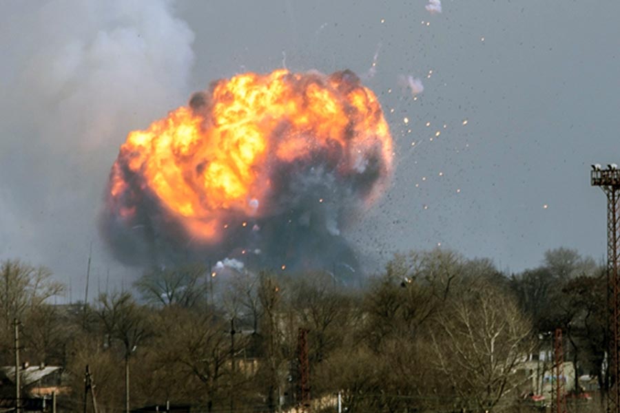 Most powerful vacuum bomb