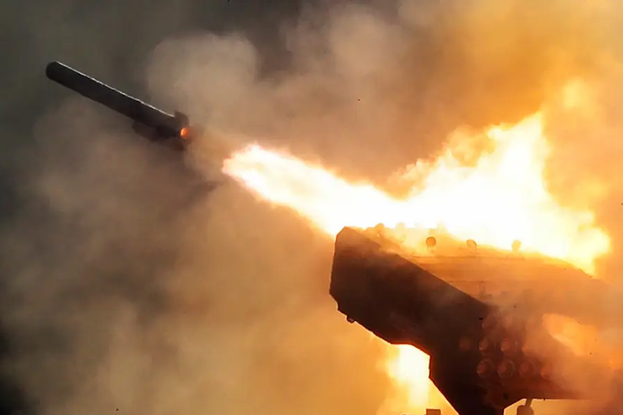 Most powerful vacuum bomb