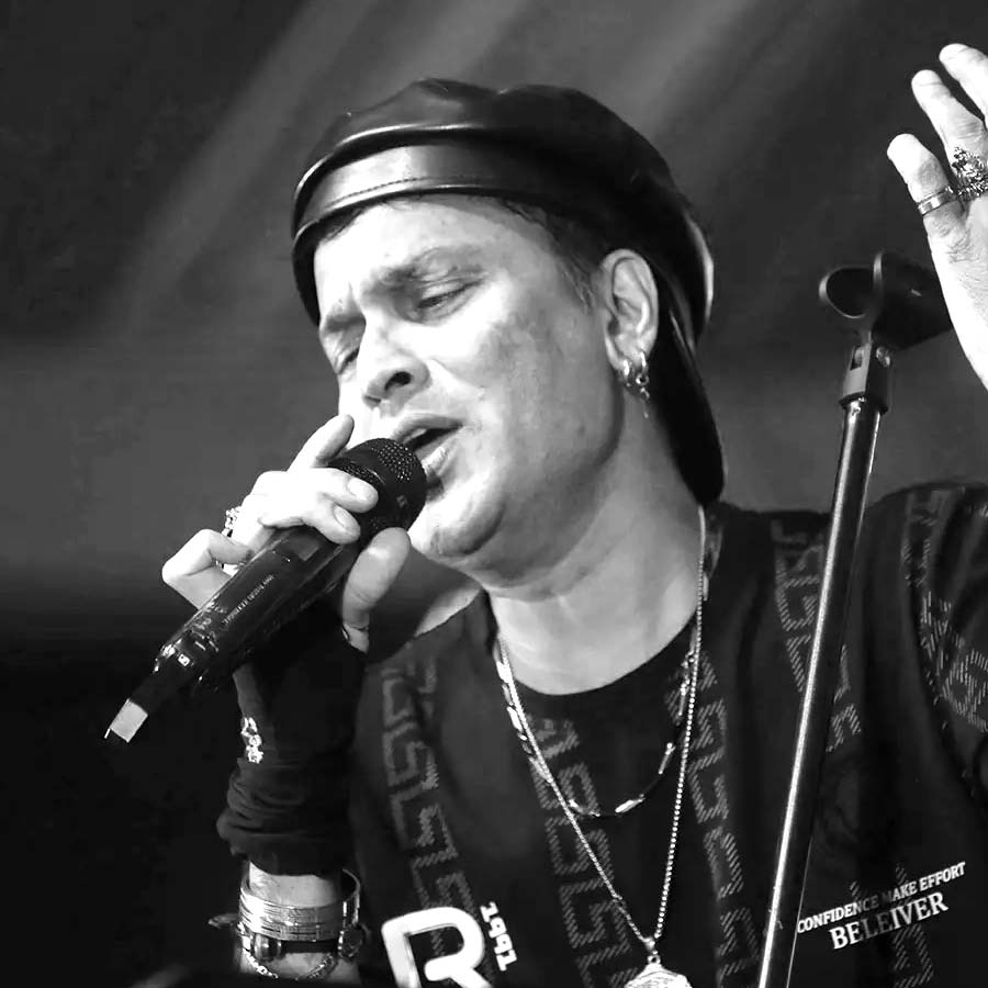 Zubeen Garg Fans celebrates singer 53th birth outside of his guwahati house dgtl