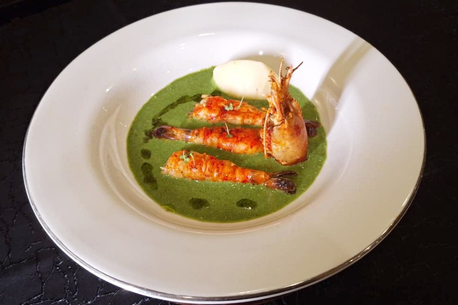 প্রন ইন বেলডাঙা গ্রিন চিলি মালাইকারি। 