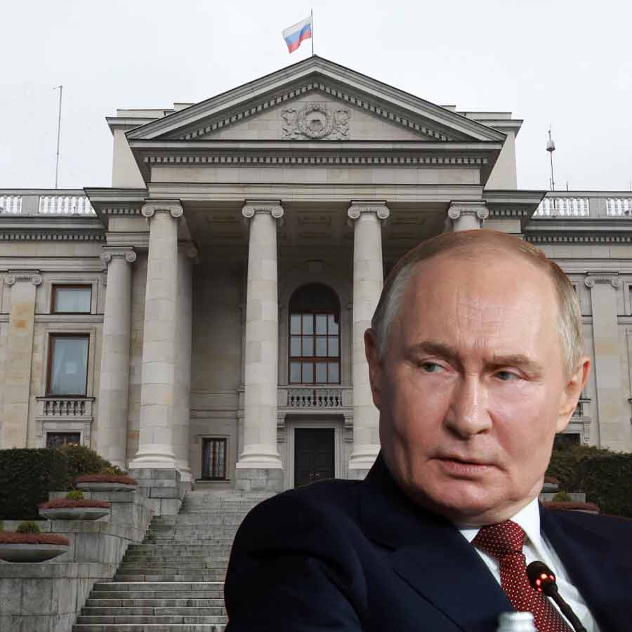 Russia looks forward to avoiding the influence of a 'third power'