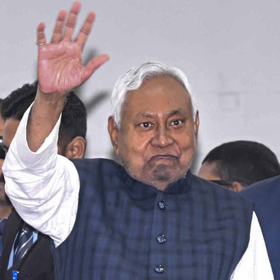 NDA led by Nitish Kumar claim to form next Bihar government, oath ceremony Thursday