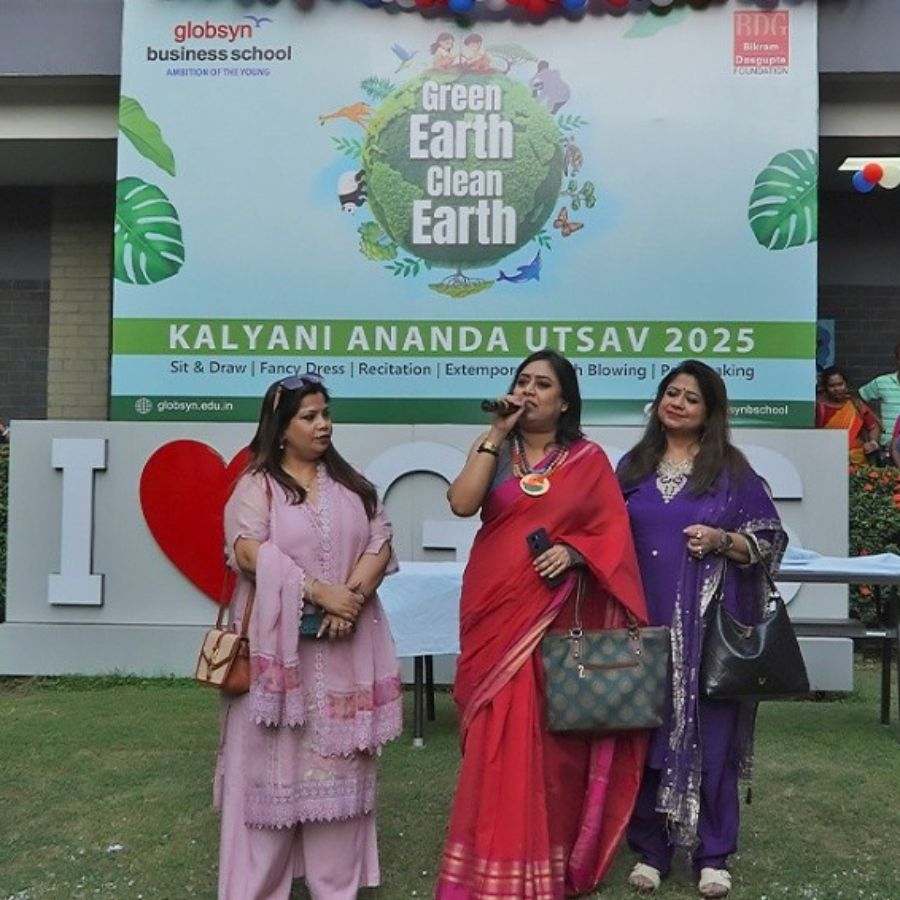 জনপ্রিয় অভিনেত্রী কাঞ্চনা মৈত্র এ বছরের ‘কল্যাণী আনন্দ উৎসব’-এর অন্যতম সম্মাননীয় অতিথি ছিলেন। তিনি এই অনুষ্ঠানে আয়োজিত বিভিন্ন প্রতিযোগিতার বিচারক হিসাবে গুরুত্বপূর্ণ ভূমিকা পালন করেন।