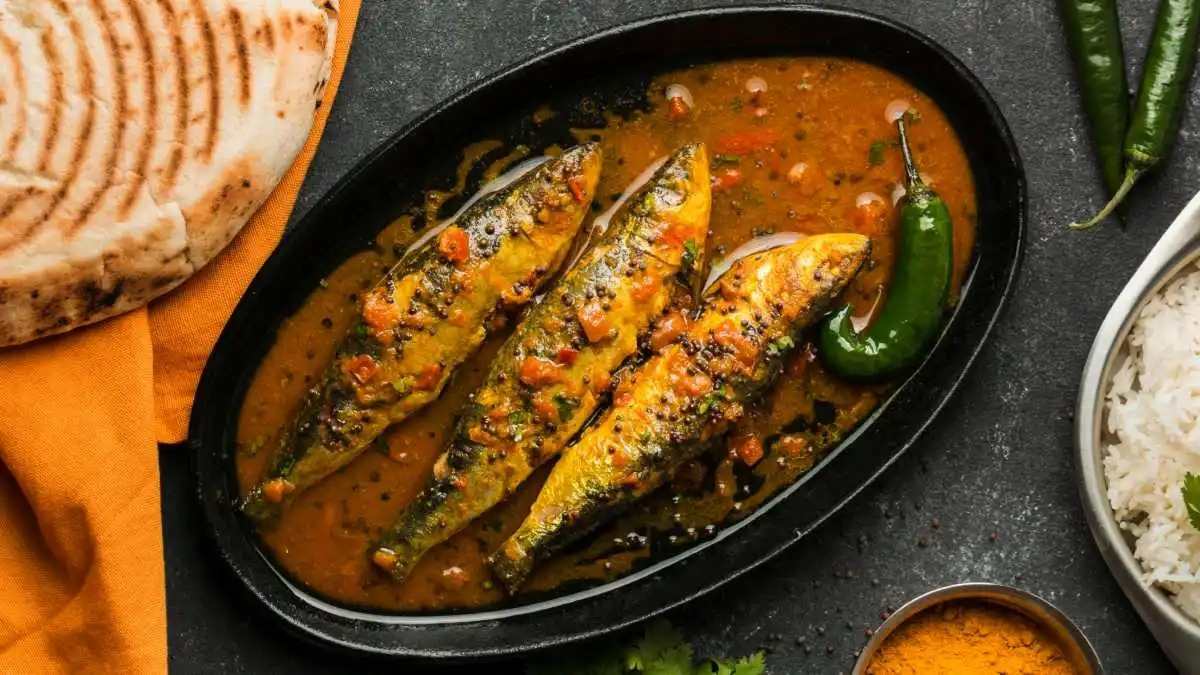 মাছের ঝোল।