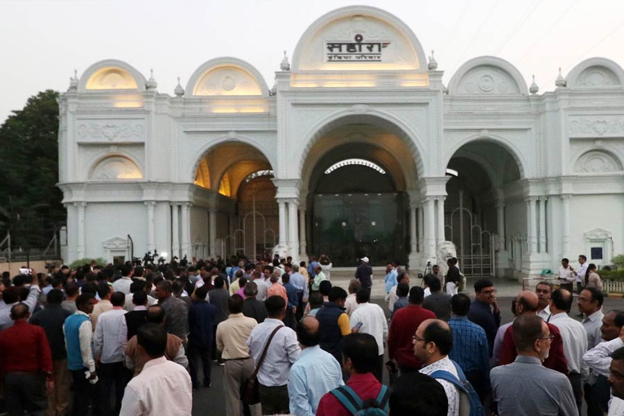 What is the current state of Subrata Roy’s Sahara city, situated in Lucknow