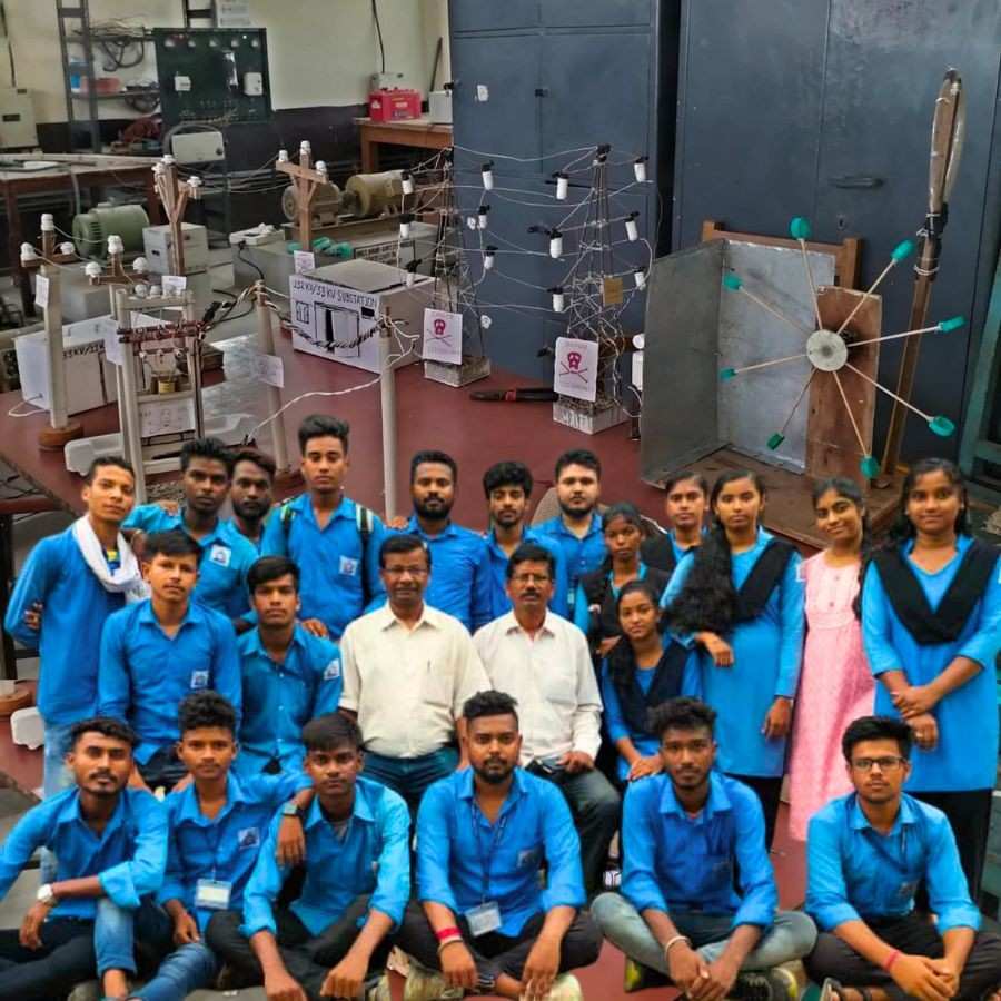 Innovative Purulia ITI Students Generate Electricity Using Stored Rainwater for Lights and Fans dgtl