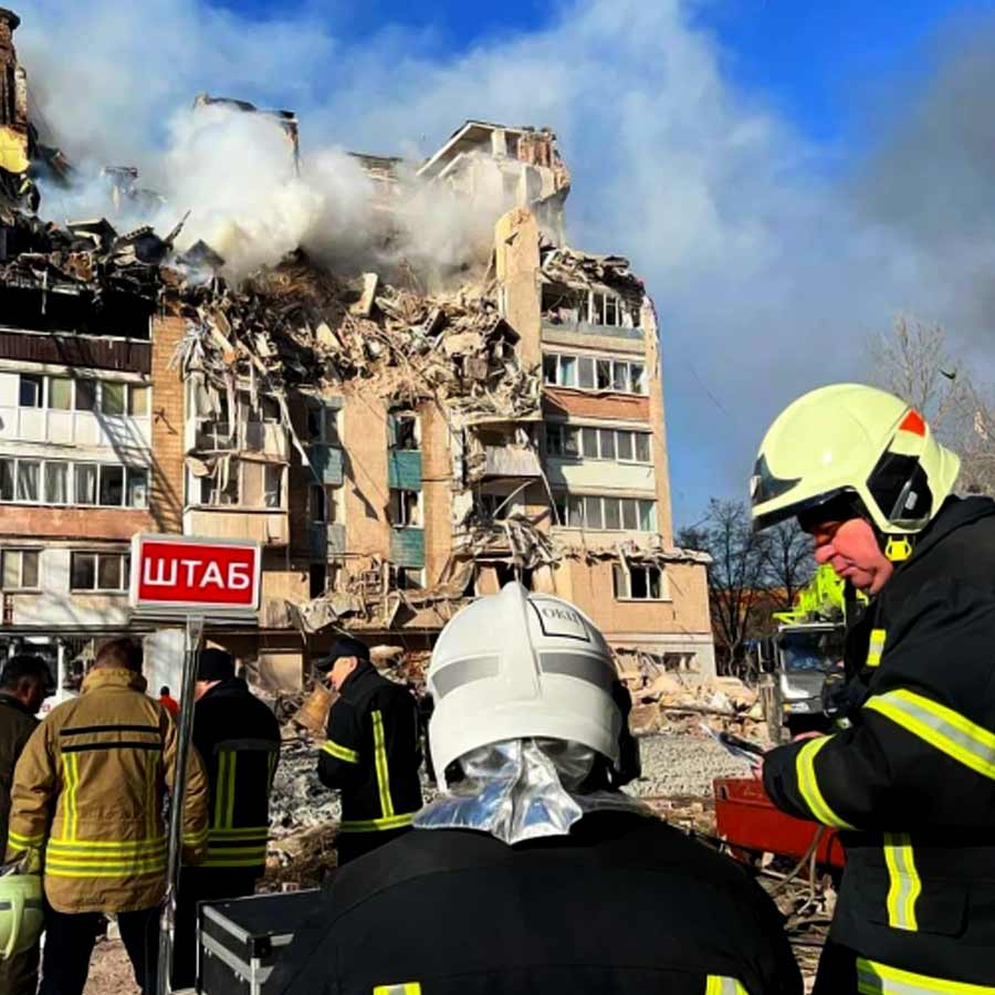 Ukraine’s front line collapsing amid manpower shortage which crippling its battle plans at a crucial time of war with Russia 