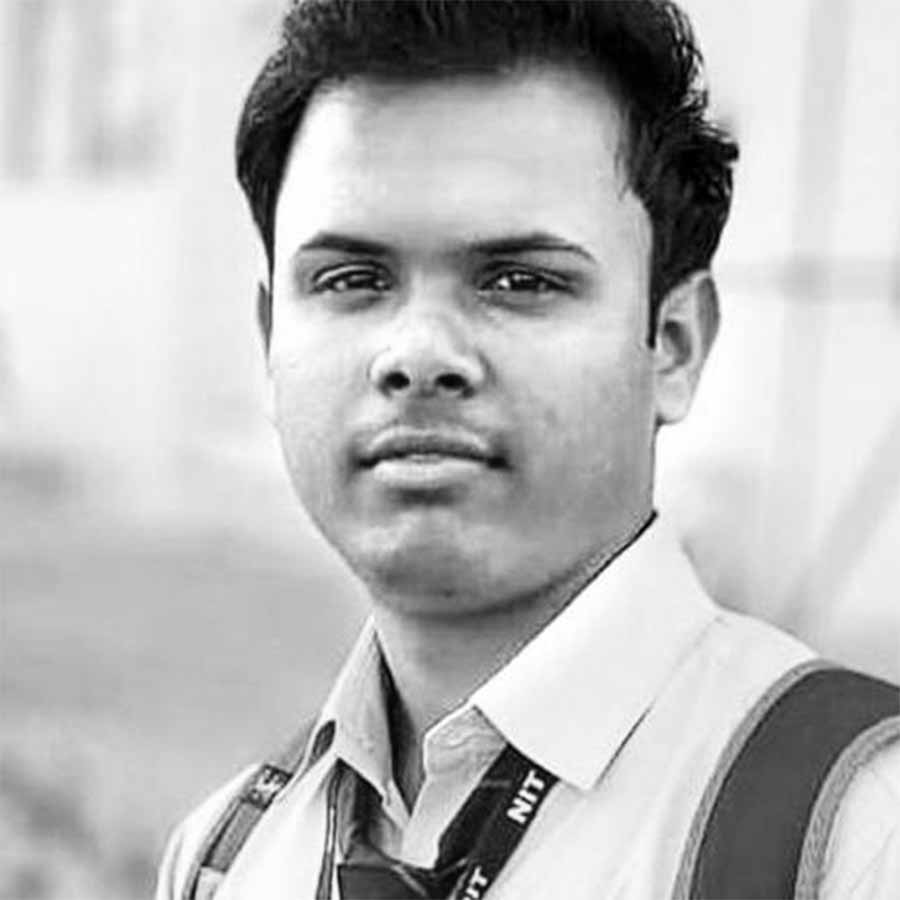 A young man drowned in a river and died