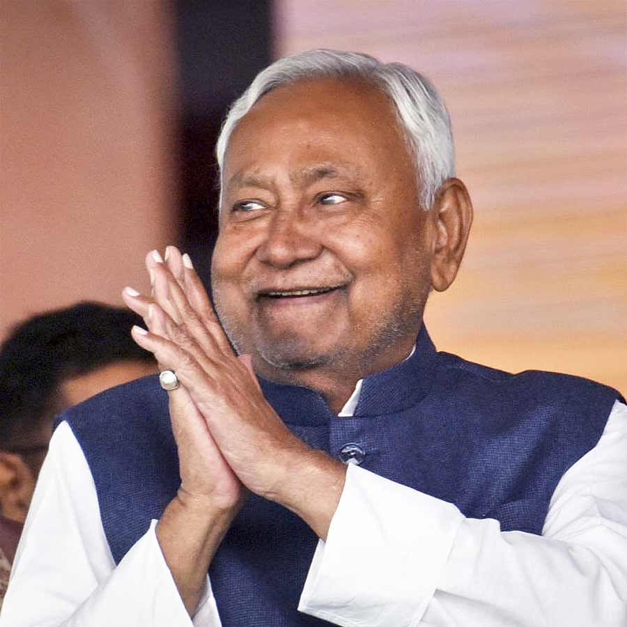 How much Nitish Kumar will earn as Bihar Chief Minister, Know details