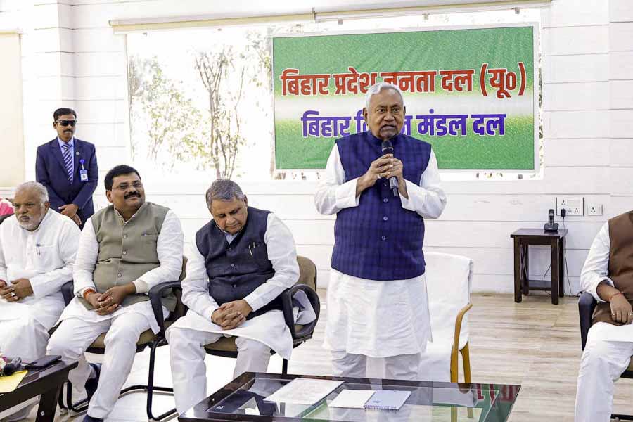 How much Nitish Kumar will earn as Bihar Chief Minister, Know details