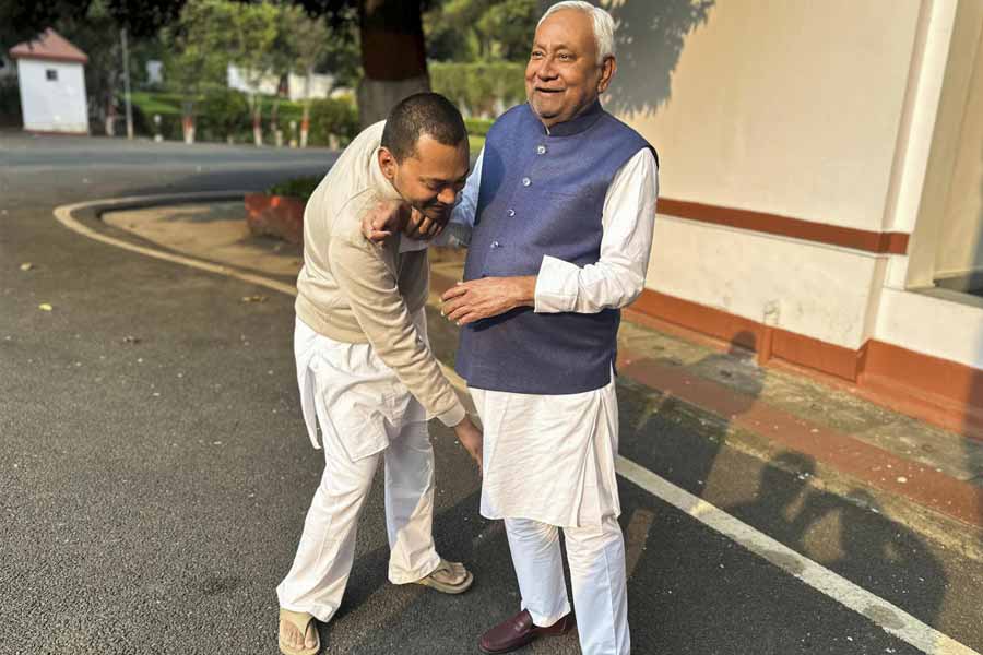 How much Nitish Kumar will earn as Bihar Chief Minister, Know details