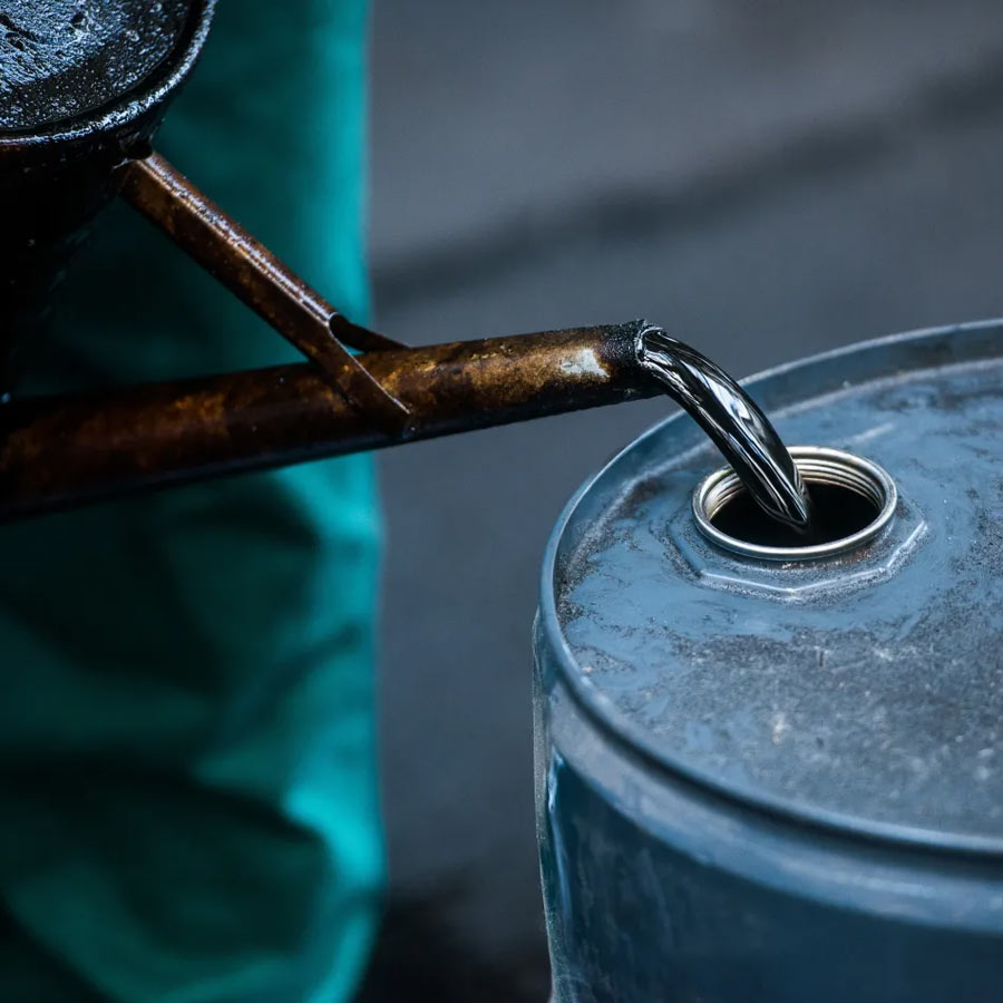 Reliance stops Russian crude