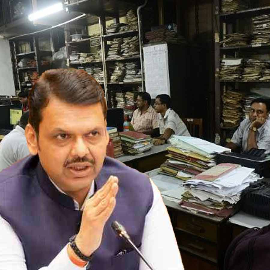 Maharashtra government directs officials to stand and greet MP or MLA dgtl
