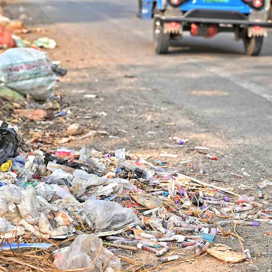 Local residents complain about toxicity and pollution after medical waster found lying in open at NH14