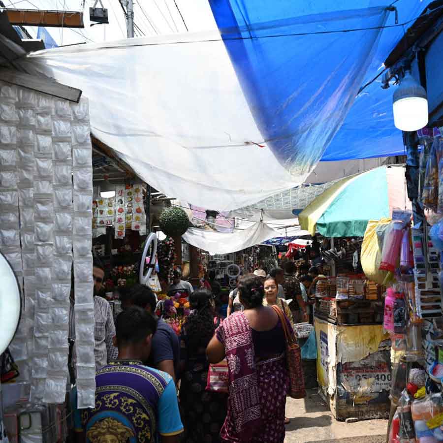 KMC decided to cancel approval of hawkers if the use of plastic is not stopped dgtl