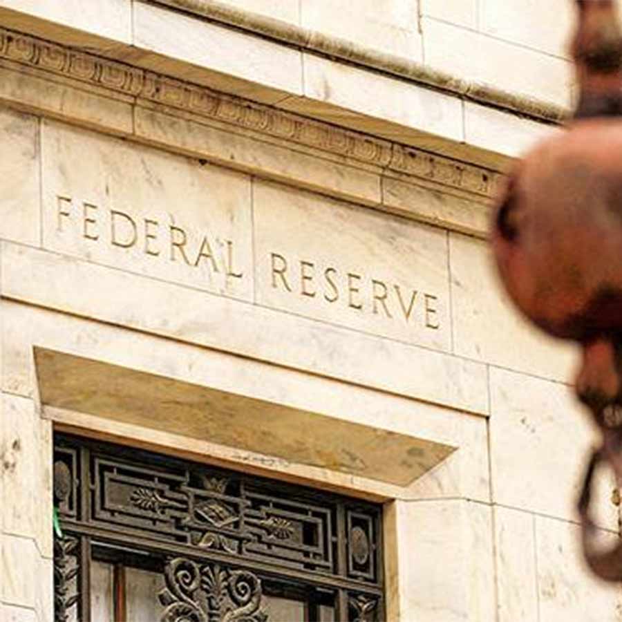 The main duty of the country's main bank is to control the inflation rate in the country