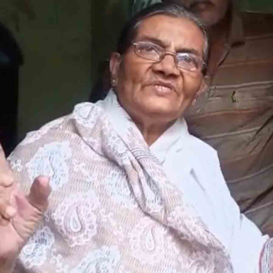 Aged lady from Shibpur in trouble after her name was not found in new SIR list dgtld