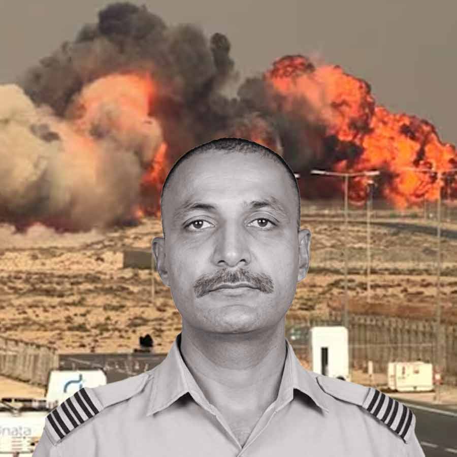 US pilot leaves Dubai air show showing tribute to Indian pilot of crashed Tejas fighter jet dgtl