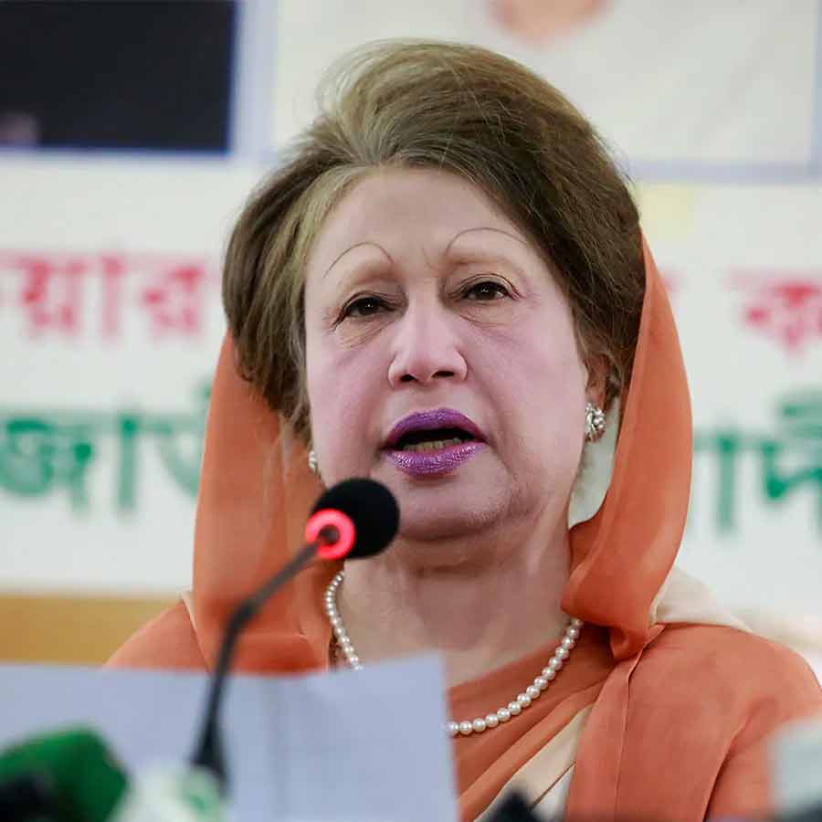 BNP Chairperson Khaleda Zia admitted to Hopsital in Dhaka dgtl