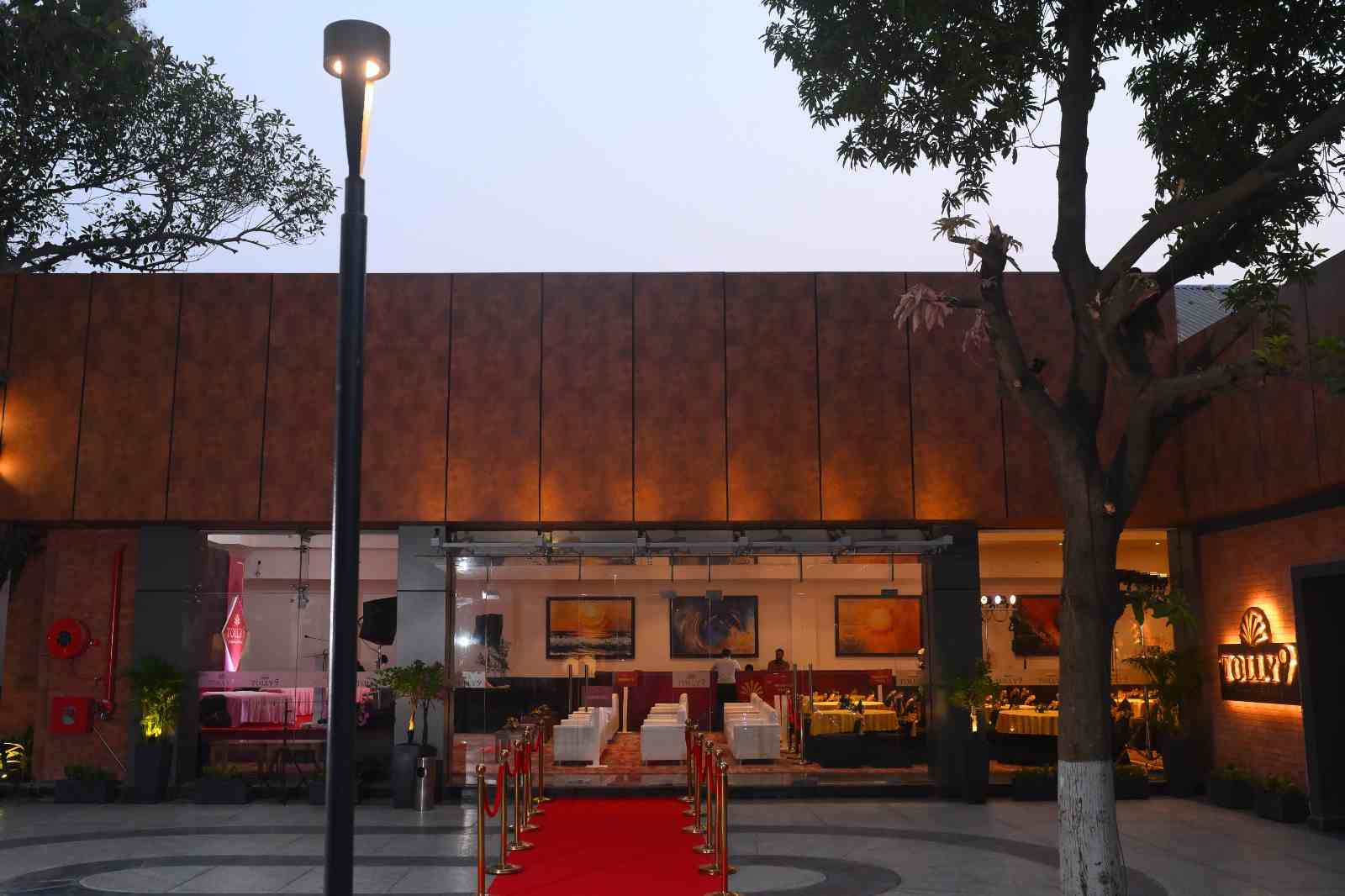 ‘টলি ৯’-এর প্রাঙ্গন।