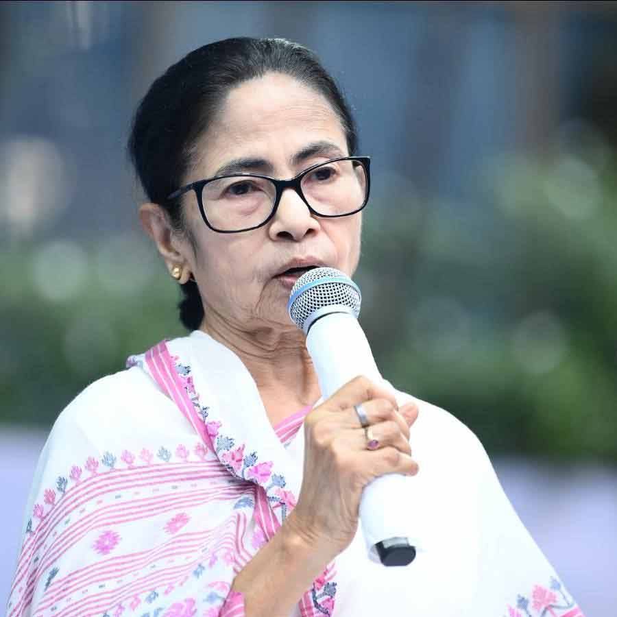 Speculations arise over how many TMC members will meet Chief Election Commissioner